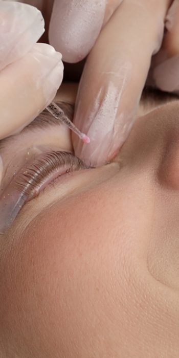 Eyelash,Lamination,Procedure.,Esthetician,Sticking,Woman's,Lashes,To,Pad,In
